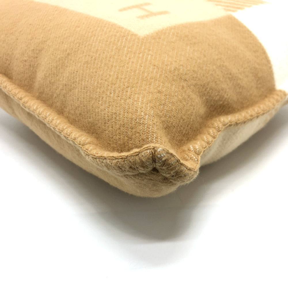 HERMES H103423M クッション 《Hリヴィエラ》 雑貨 インテリア インテリア小物 クッション ウール/カシミヤ レディース サーブル ベージュ