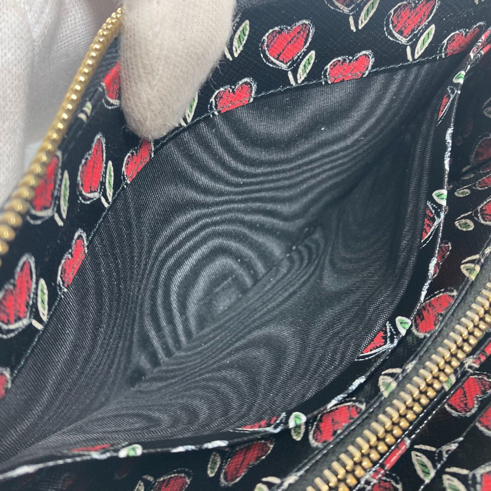 PRADA 1ML506 ロゴ ハート バイカラー ロングウォレット ラウンドファスナー 長財布 サフィアーノレザ－ レディース ブラック