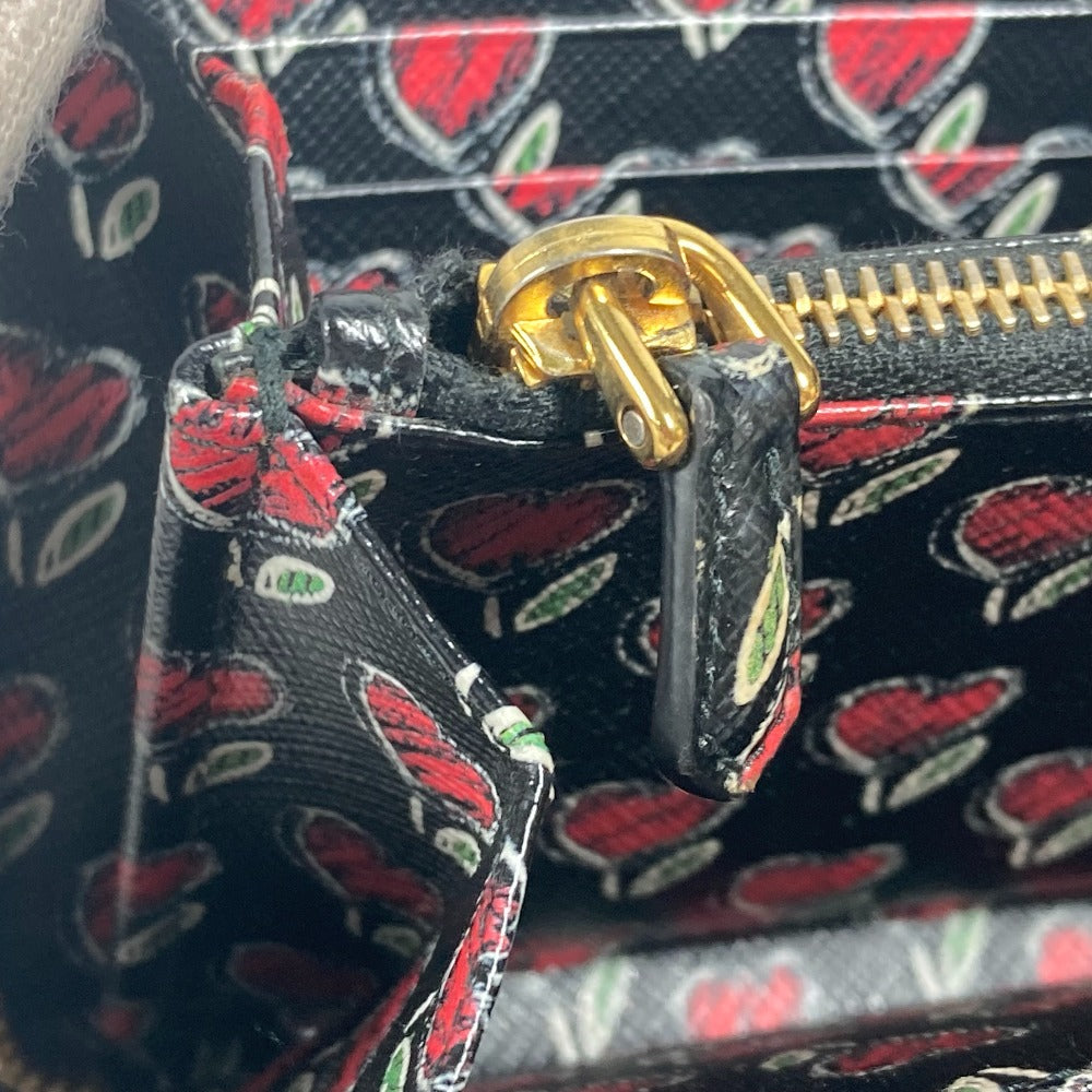PRADA 1ML506 ロゴ ハート バイカラー ロングウォレット ラウンドファスナー 長財布 サフィアーノレザ－ レディース ブラック