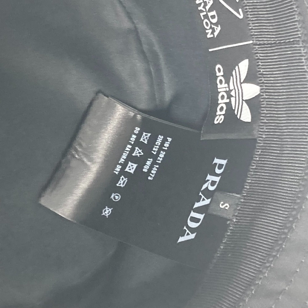 PRADA 2HC137 三角ロゴプレート スリーストライプス adidas アディダス コラボ ハット帽 帽子 バケットハット ボブハット ハット ナイロン ユニセックス ブラック - brandshop-reference