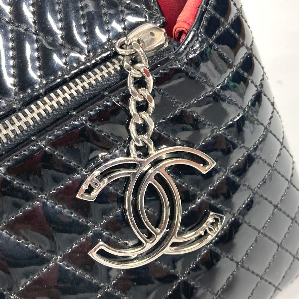 CHANEL チェーンストラップ付 CC ココマーク ロゴ キルティング カバン ポーチ クラッチバッグ パテントレザー レディース ブラック
