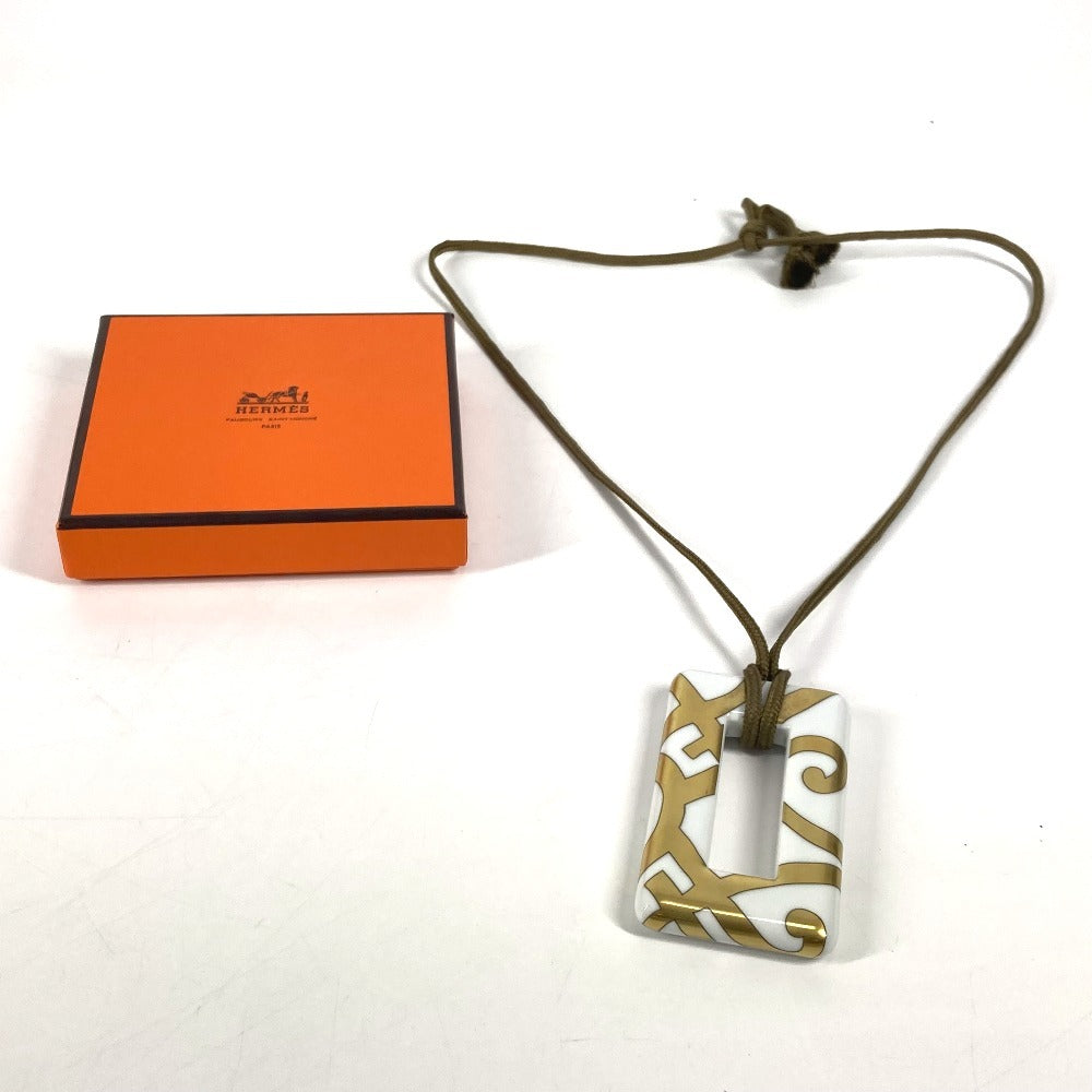 HERMES アクセサリー 陶器 ネックレス ポーセリン レディース ホワイト