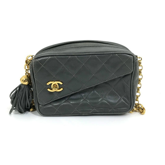 CHANEL CC ココマーク マトラッセ フリンジ カバン シングルチェーン ショルダーバッグ ラムスキン レディース グレー系
