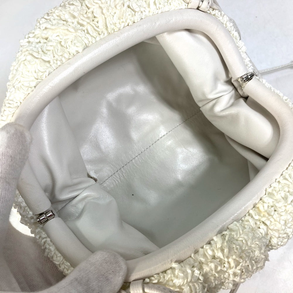 BOTTEGA VENETA 585852 Mini The Pouch, a crossbody bag with a clasp closure, in nylon and leather, white.