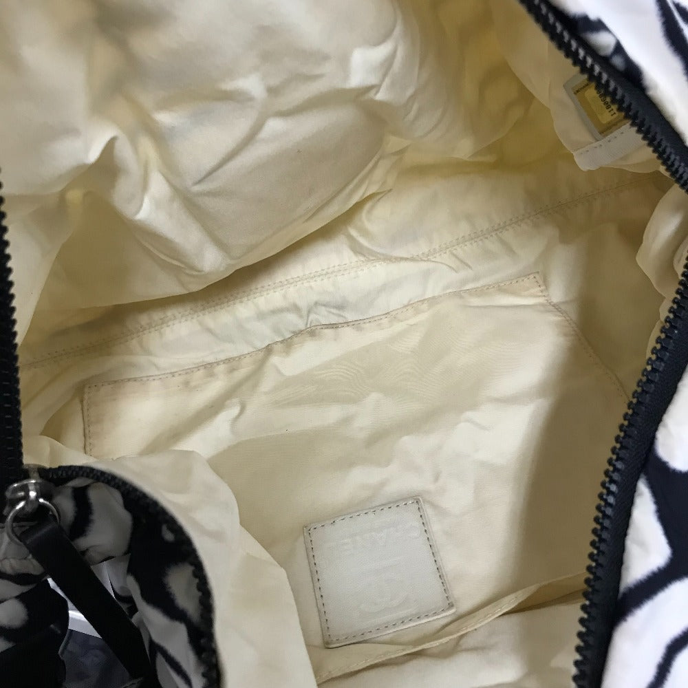 CHANEL スポーツ CC ココマーク カバン 斜め掛け 肩掛け ショルダーバッグ ナイロン レディース ホワイト