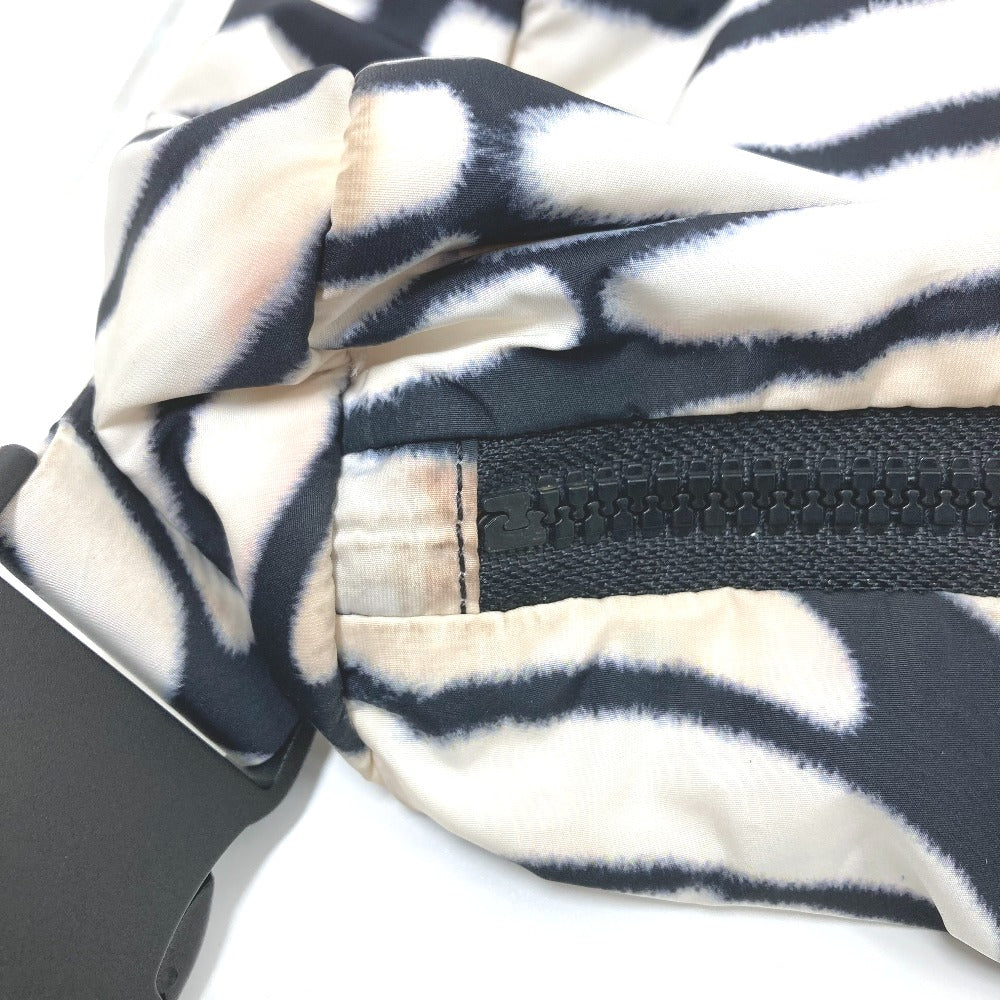 CHANEL スポーツ CC ココマーク カバン 斜め掛け 肩掛け ショルダーバッグ ナイロン レディース ホワイト