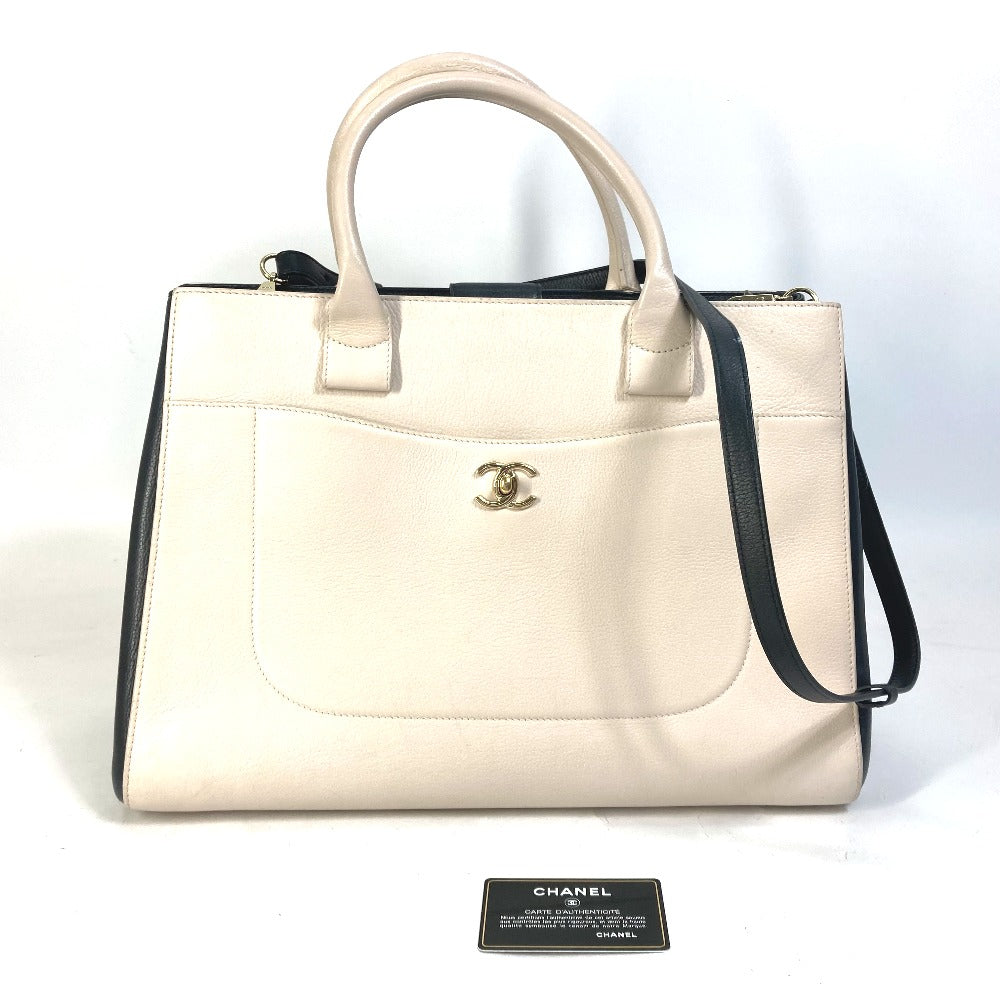 CHANEL CC ココマーク バイカラー ネオエグゼクティブ 2WAY ショルダーバッグ 斜め掛け ハンドバッグ レザー レディース ベージュ