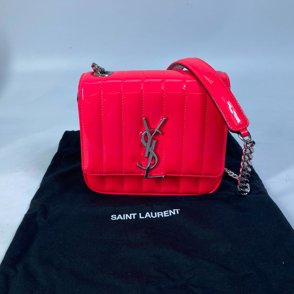 SAINT LAURENT PARIS 538439 YSL Vicky Small Chain Crossbody Shoulder Bag in Patent Leather, Pink