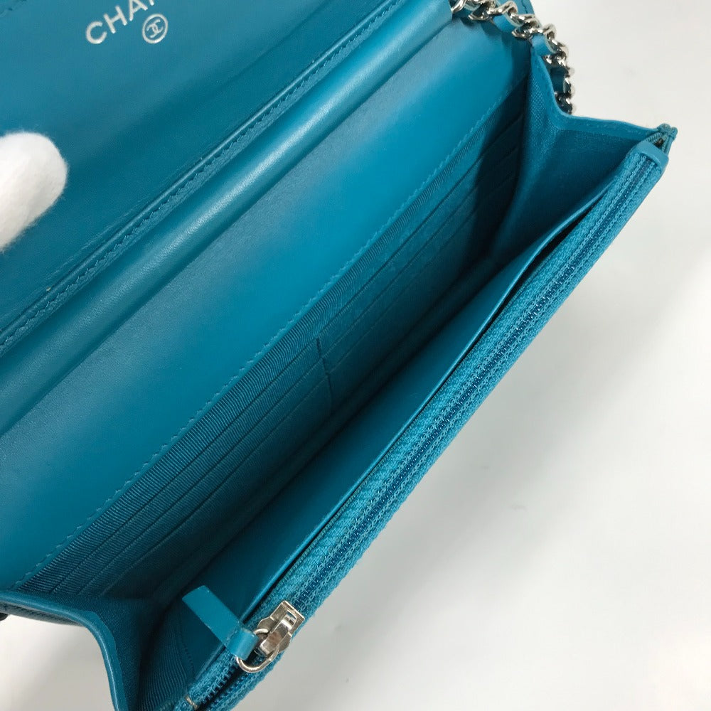 CHANEL 2.55金具 マトラッセ キルティング チェーンウォレット 長財布 斜め掛け ショルダーバッグ エナメル レディース ブルー系
