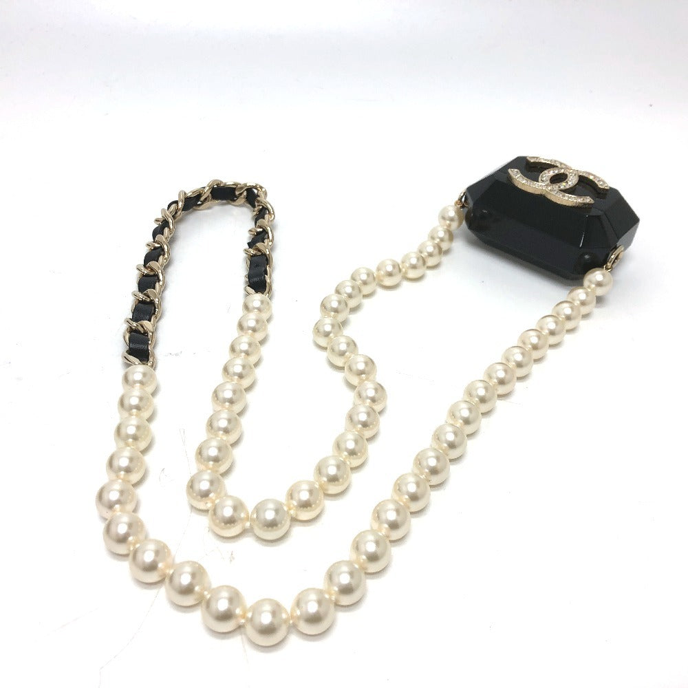 CHANEL AB6425 CC Coco Mark AirPods Pro Case, Apple Pearl Shoulder Bag, P21A Earphone Case, Plastic, Women's, Black