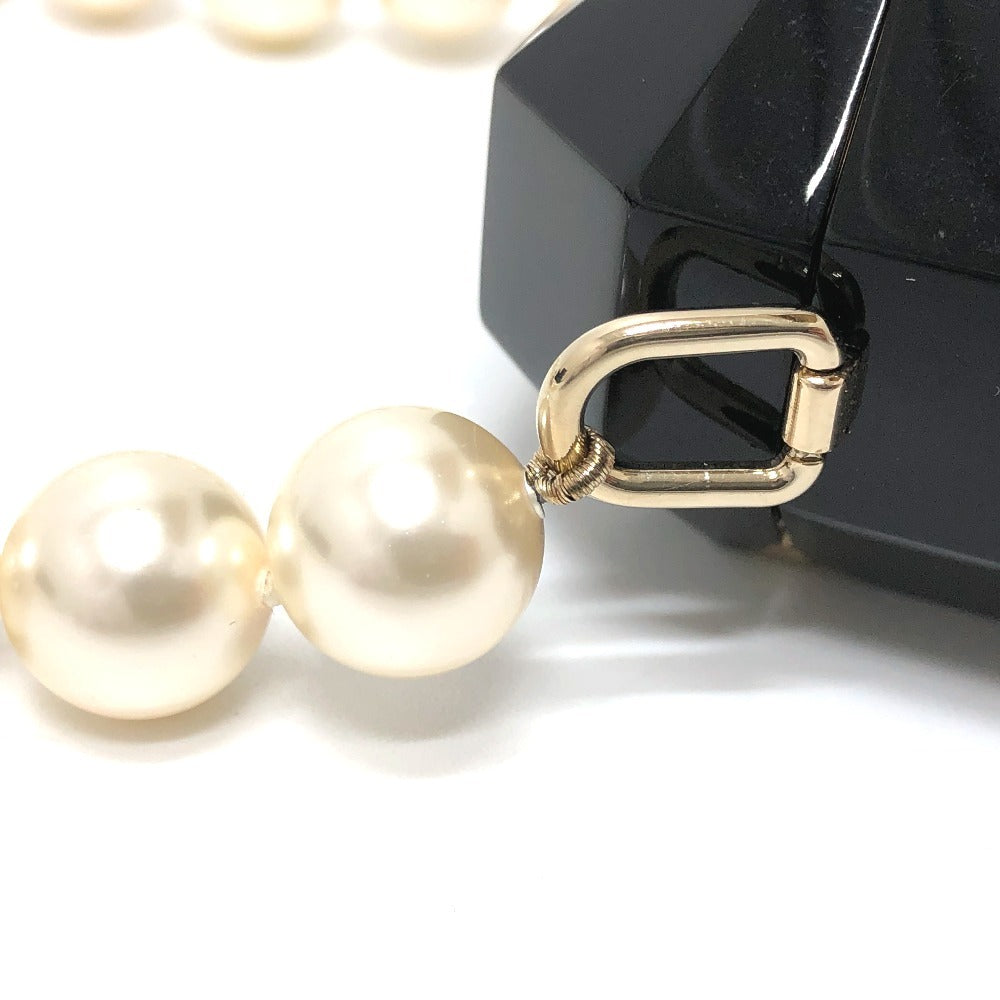 CHANEL AB6425 CC Coco Mark AirPods Pro Case, Apple Pearl Shoulder Bag, P21A Earphone Case, Plastic, Women's, Black