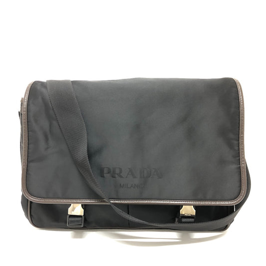 PRADA VA0793 フラップ ロゴ メッセンジャーバッグ カバン 斜め掛けバック ショルダーバッグ ナイロン メンズ ブラック