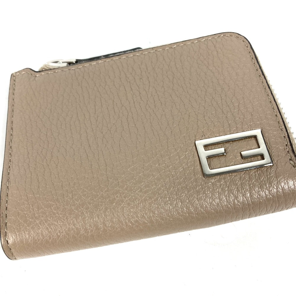 FENDI 7M0330 フラグメントケース 財布 ロゴ 財布 小銭入れ L字ファスナー コインケース レザー メンズ ベージュ系
