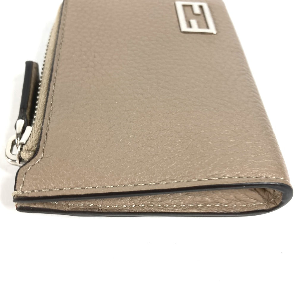 FENDI 7M0330 フラグメントケース 財布 ロゴ 財布 小銭入れ L字ファスナー コインケース レザー メンズ ベージュ系