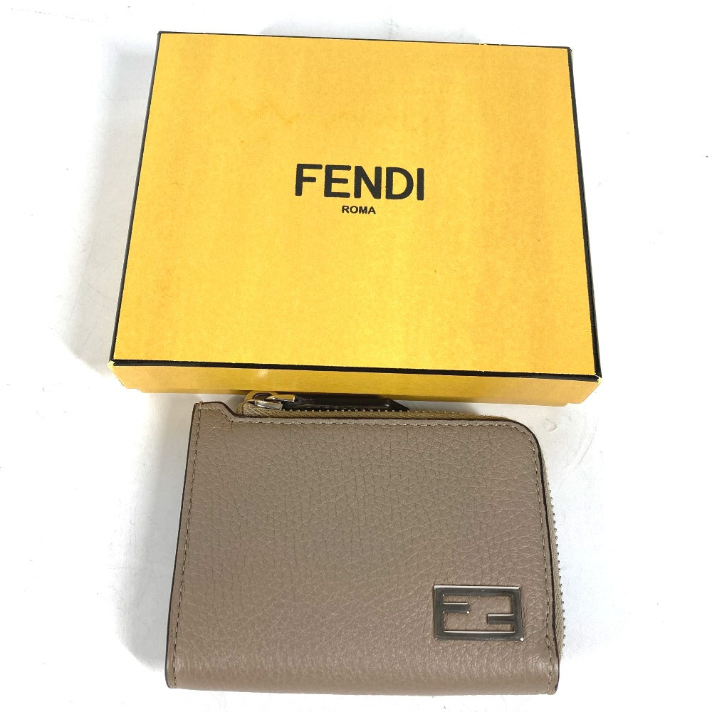 FENDI 7M0330 フラグメントケース 財布 ロゴ 財布 小銭入れ L字ファスナー コインケース レザー メンズ ベージュ系