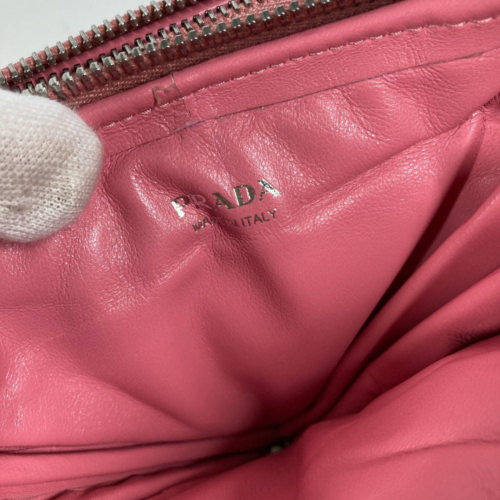 PRADA チェーン ダブルトライアングル 三角ロゴ プレート 斜め掛け 3WAY ポシェット ポーチ ショルダーバッグ レザー レディース ピンク