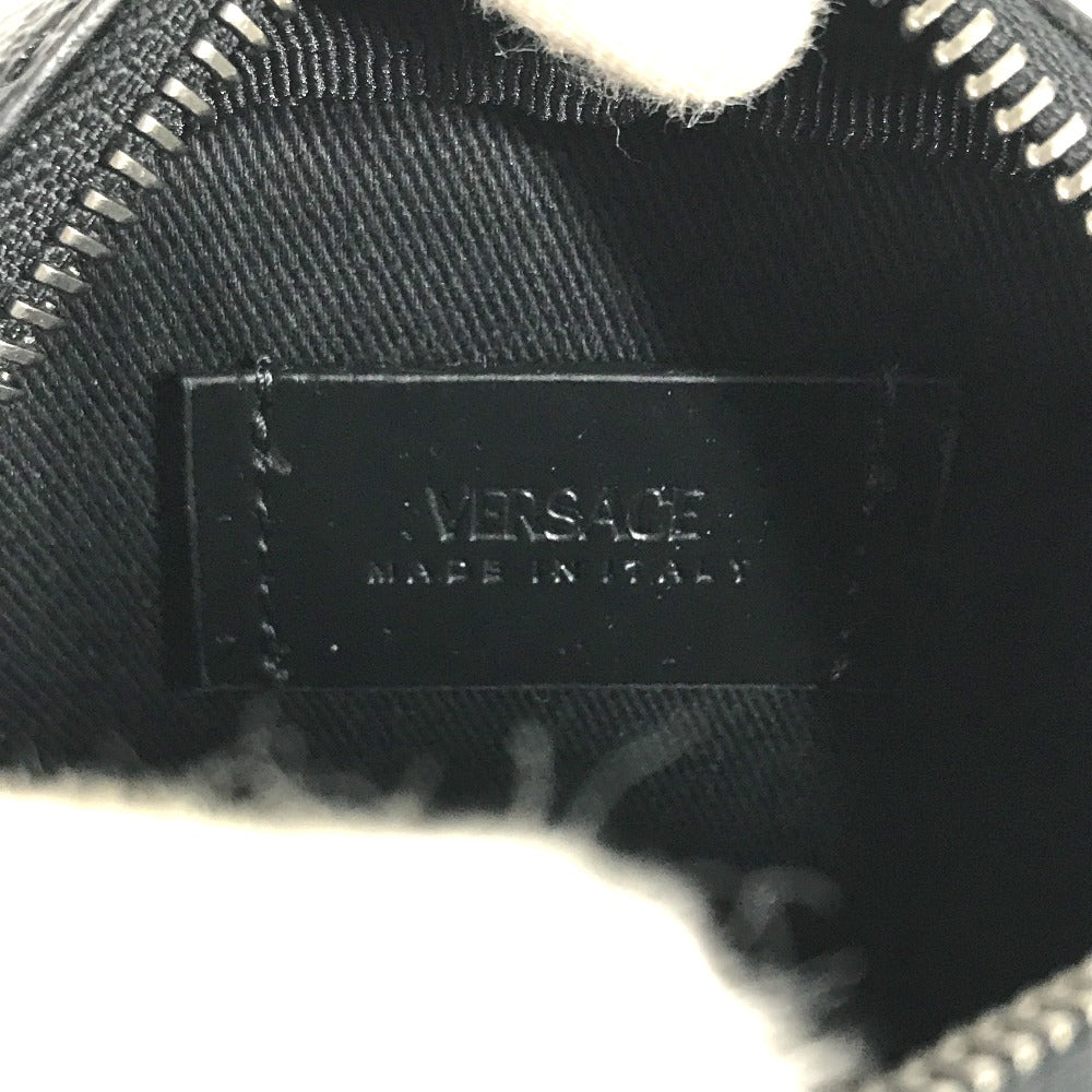 VERSACE 総ロゴ ラグレカ スクエア メイクポーチ 化粧ポーチ マルチポーチ ポーチ レザー レディース グレー