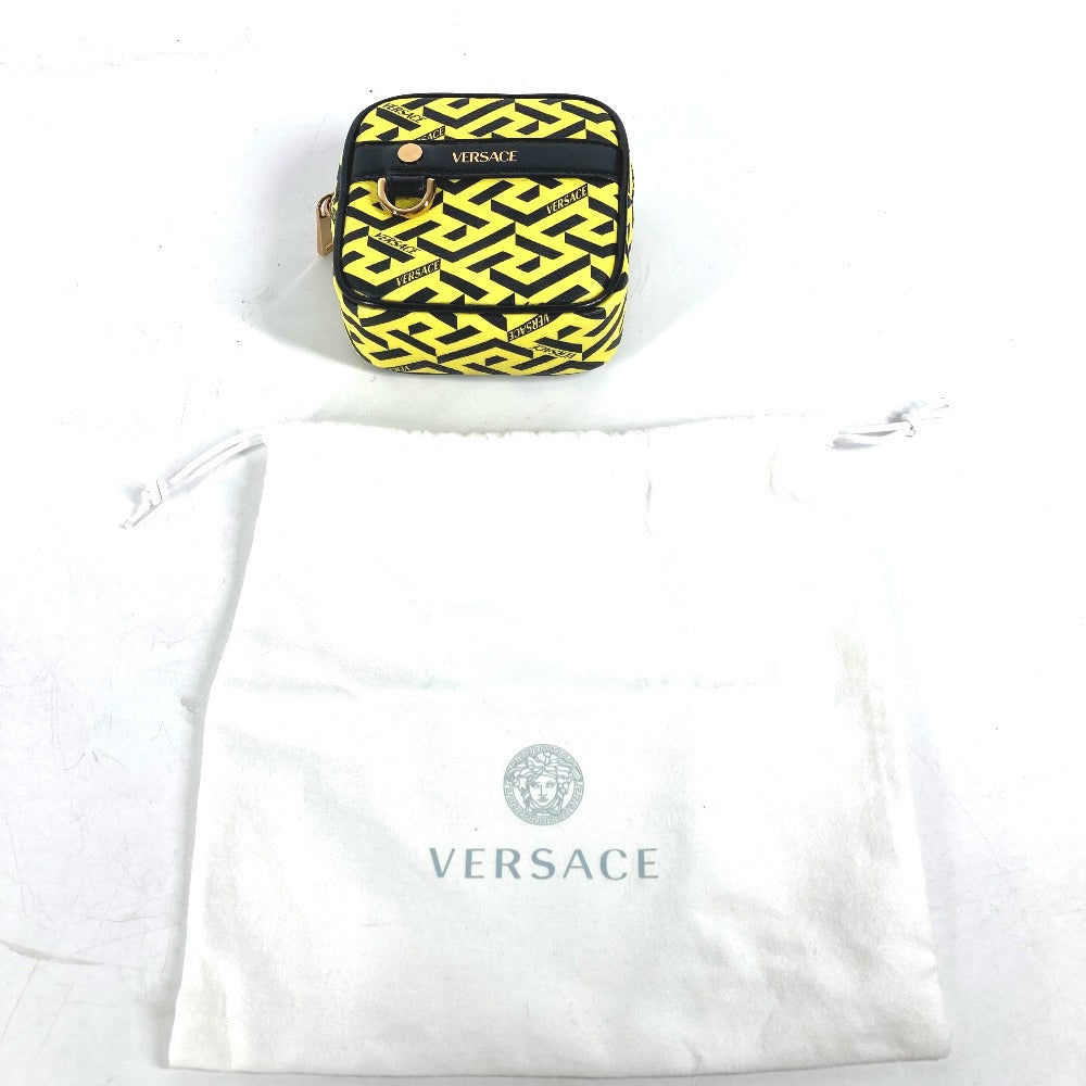 VERSACE 総ロゴ ラグレカ スクレア メイクポーチ 化粧ポーチ マルチポーチ ポーチ レザー レディース イエロー