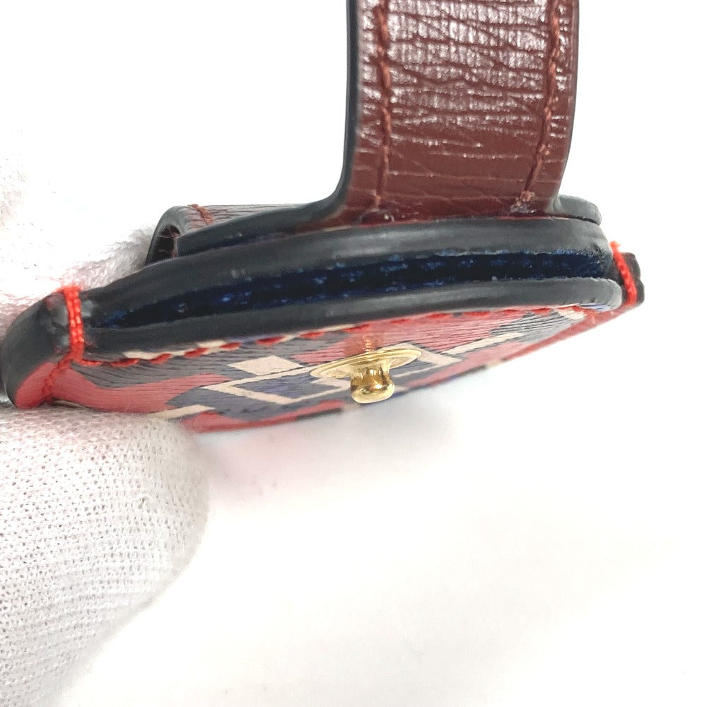 GUCCI AirTagホルダー エアタグ apple アップル カバー チャーム レザー ユニセックス レッド