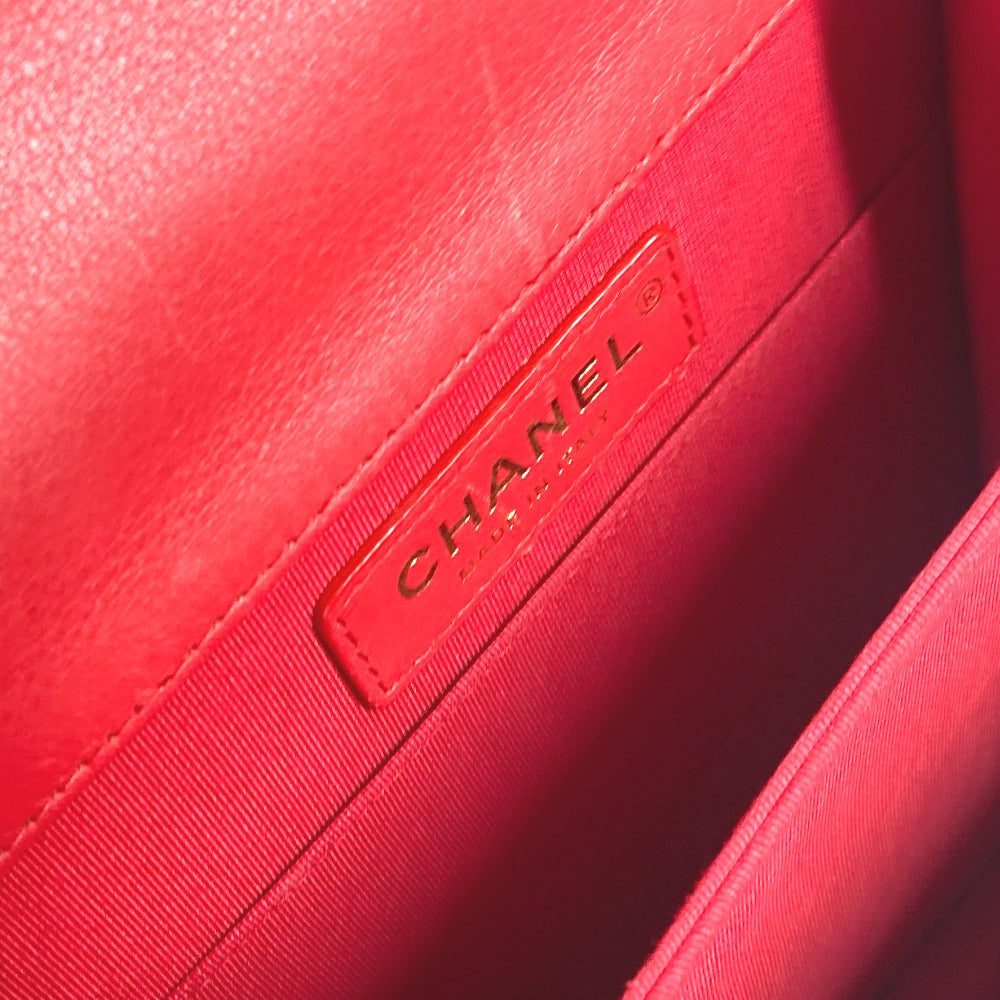 CHANEL CC ココマーク キルティング マトラッセ 縦型 ボーイシャネル カバン 斜め掛け ポシェット チェーン ショルダーバッグ レザー レディース レッド
