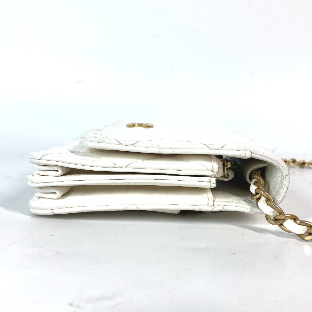 CHANEL Crossbody bag CC CC Mark Frill Chain Wallet Shoulder Bag Long Wallet Leather White/GoldHardware Used