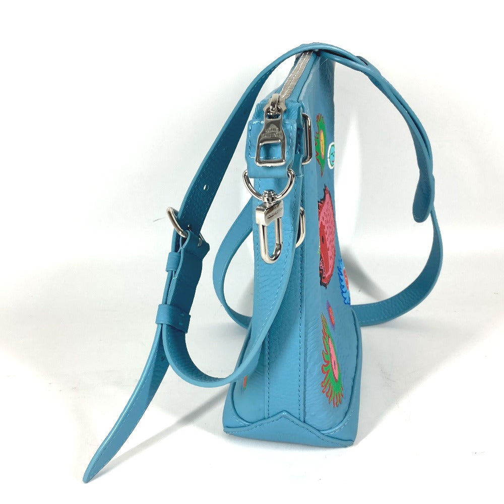 LOUIS VUITTON M21716 LV×YK モノグラムトリヨン ホーボー クルーザー アップリケ カバン 斜め掛け ポシェット ショルダーバッグ トリヨンレザー ユニセックス ブルー - brandshop-reference