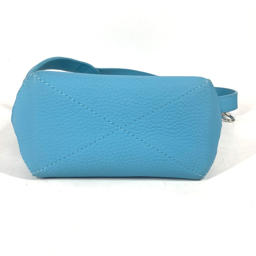 LOUIS VUITTON M21716 LV×YK モノグラムトリヨン ホーボー クルーザー アップリケ カバン 斜め掛け ポシェット ショルダーバッグ トリヨンレザー ユニセックス ブルー - brandshop-reference