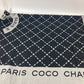 CHANEL 大判 ロゴ ポーチ付き インテリア ひざかけ ブランケット ウール レディース ブラック