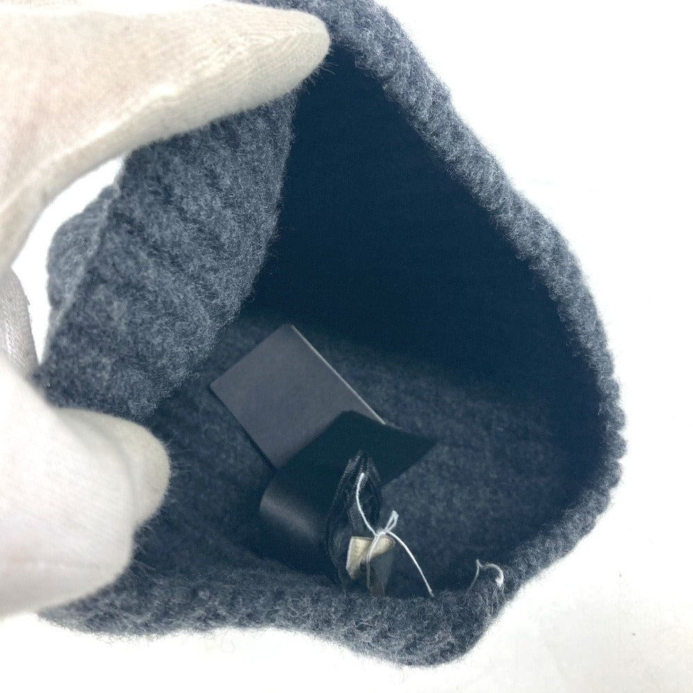 FENDI FXQ959 ロゴ ポケット付き ビーニー 帽子 ニット帽 ニットキャップ ニット帽 ウール ユニセックス グレー
