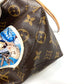 LOUIS VUITTON M40287 モノグラム シンディーシャーマン カメラメッセンジャー カバン 2WAYバッグ ショルダーバッグ 斜め掛け トートバッグ ワッペン ハンドバッグ モノグラムキャンバス レディース ブラウン