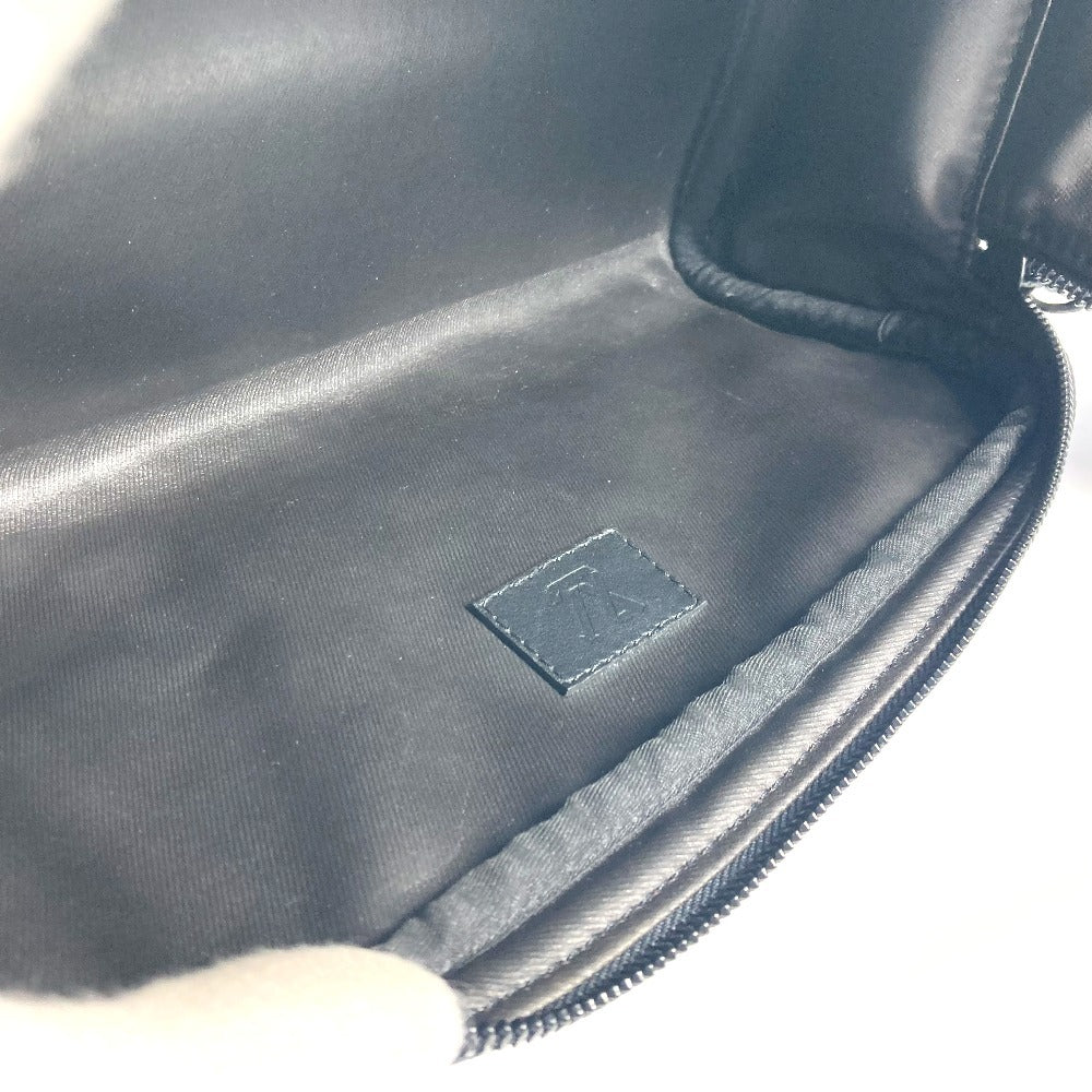 LOUIS VUITTON M21435 LV スノー コレクション ドップキット ポーチ カバン セカンドバッグ クラッチバッグ ナイロン ユニセックス ブラック