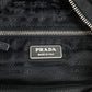 PRADA トライアングルロゴ 三角ロゴ プレート カバン 肩掛け トートバッグ ショルダーバッグ ナイロン ユニセックス ブラック