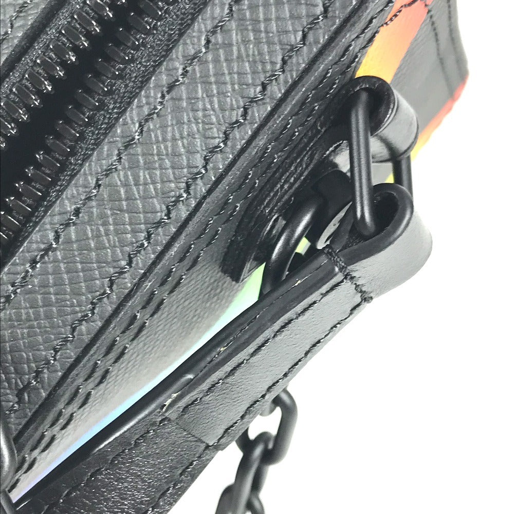LOUIS VUITTON M30332 タイガ レインボー ダヌーブ・メッセンジャー カバン 斜め掛け ポシェット ショルダーバッグ タイガレザー ユニセックス ブラック