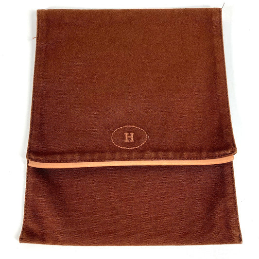 HERMES Hロゴ 縦型 フラップ メイクポーチ 化粧ポーチ マルチポーチ ポーチ キャンバス ユニセックス ブラウン