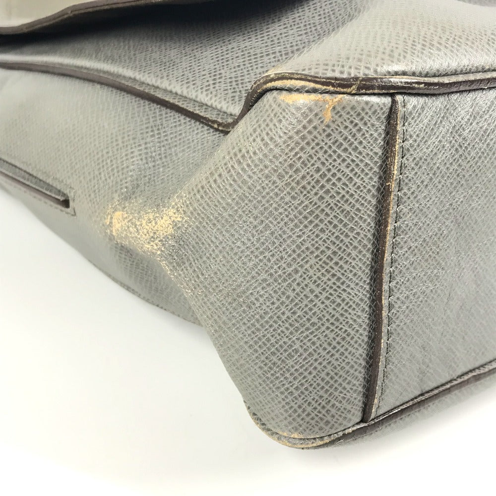 LOUIS VUITTON M32700 タイガ ロマンPM ロマン PM カバン メッセンジャーバッグ フラップ ショルダーバッグ タイガレザー ユニセックス グラシエ グレー