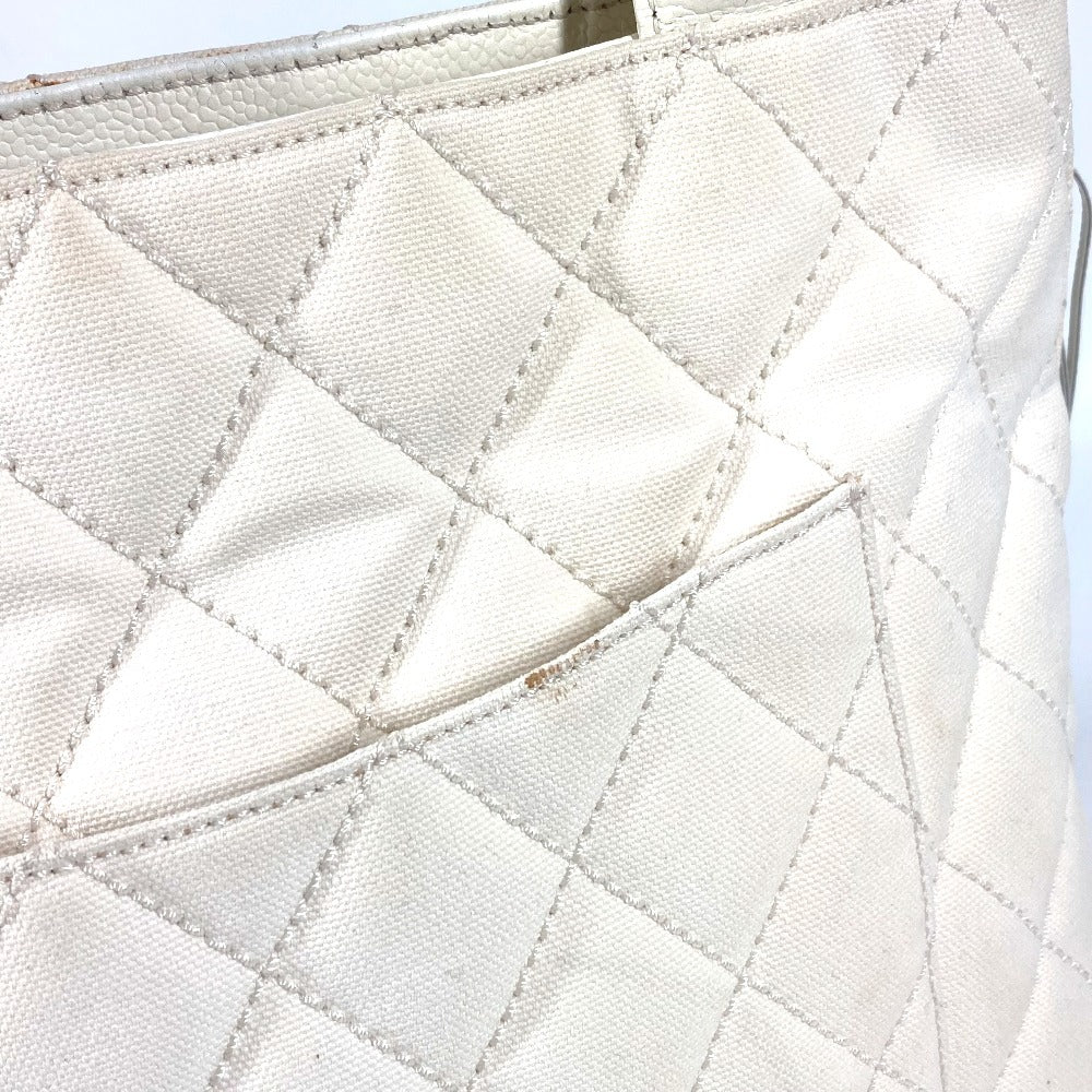 CHANEL CC ココマーク ロゴ キルティング マトラッセ 復刻トート フリンジ タッセル トートバッグ カバン 肩掛け 9618*** ショルダーバッグ レザー/キャンバス ユニセックス ホワイト