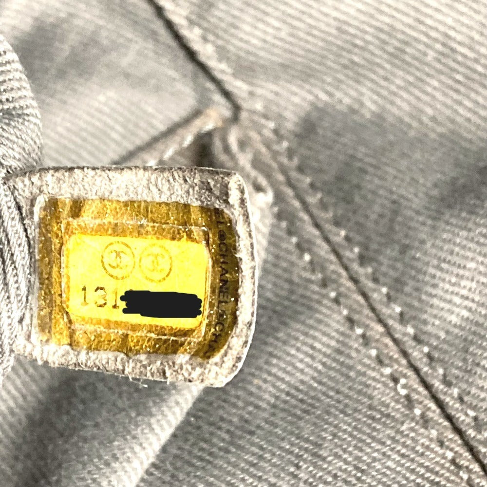 CHANEL Wチェーン CC ココマーク ロゴ チャーム付き カバン チェーンバッグ トートバッグ 肩掛け ショルダーバッグ レザー レディース ホワイト