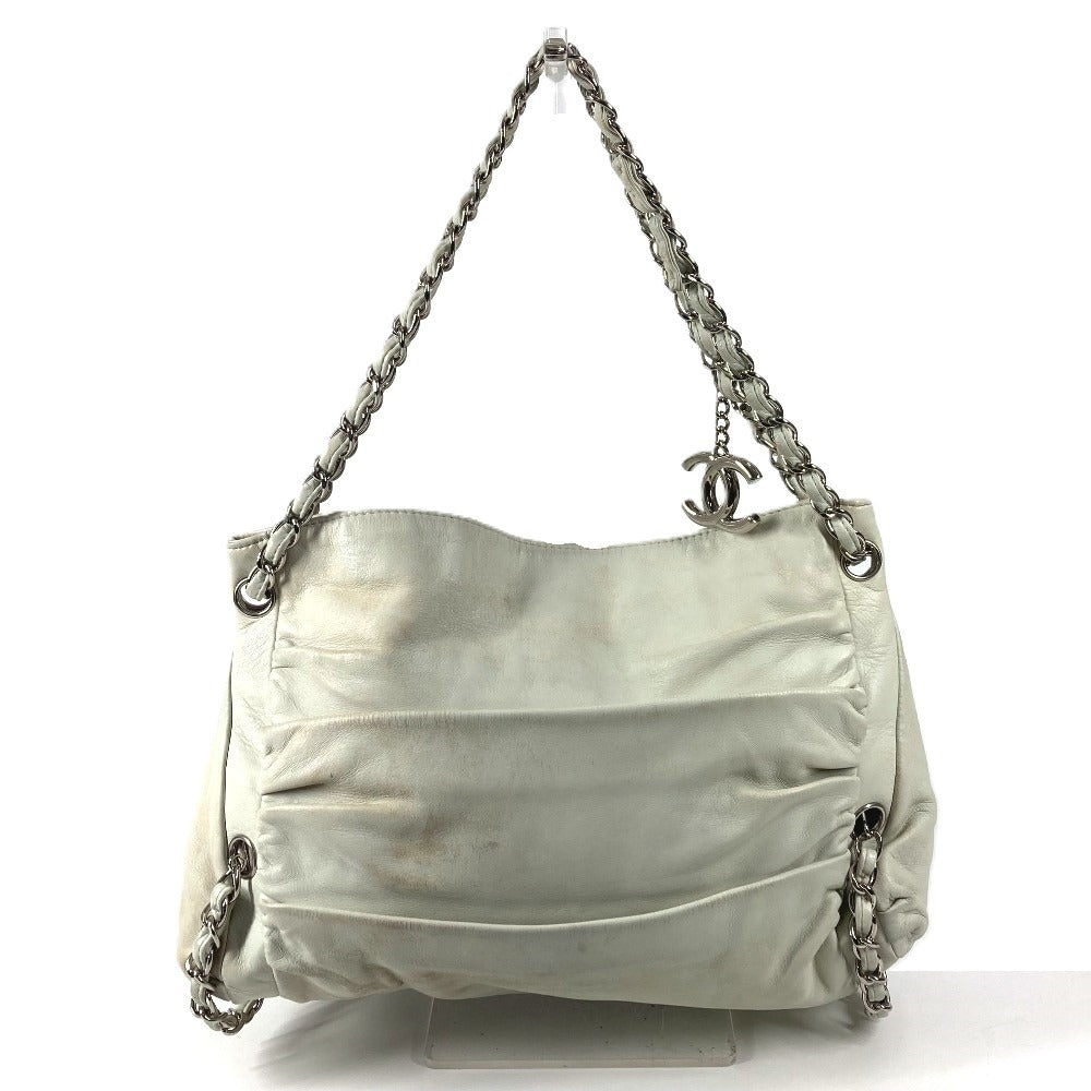 CHANEL Wチェーン CC ココマーク ロゴ チャーム付き カバン チェーンバッグ トートバッグ 肩掛け ショルダーバッグ レザー レディース ホワイト