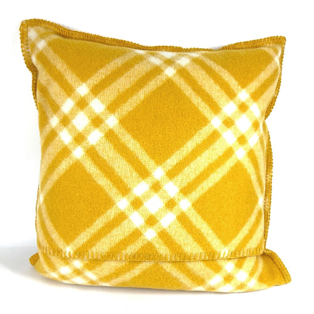 BURBERRY 8075213 チェック 新タグ ピロー 枕 インテリア クッション ウール ユニセックス イエロー