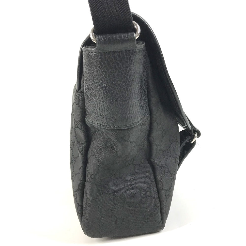 GUCCI 374423 Logo GG Crossbody Flap Pochette Shoulder Bag Nylon / Leather Black Used