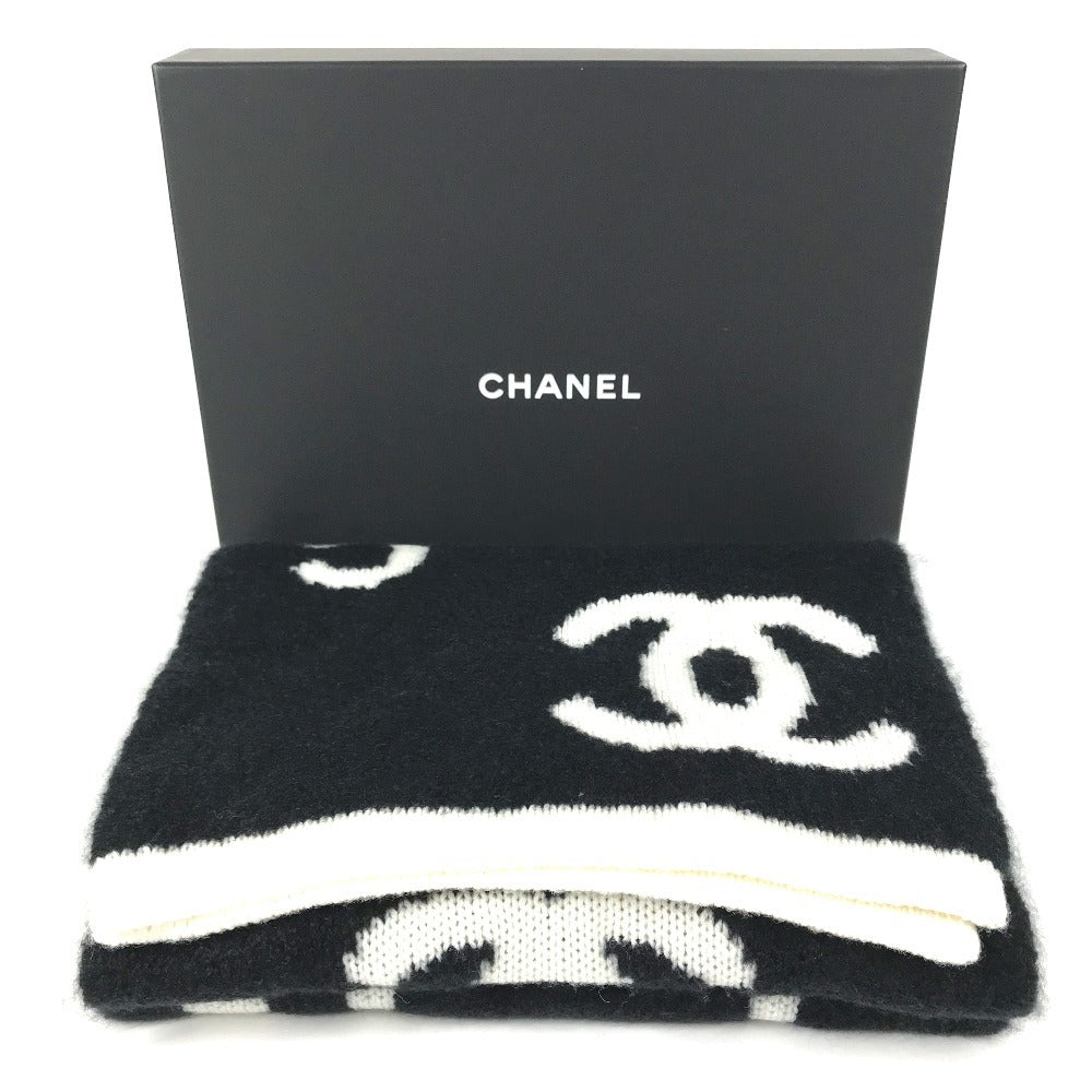 CHANEL AA7766 2021-2022 CC CC Mark logo Accessories Scarf Wool / Cashmere Black/White Used
