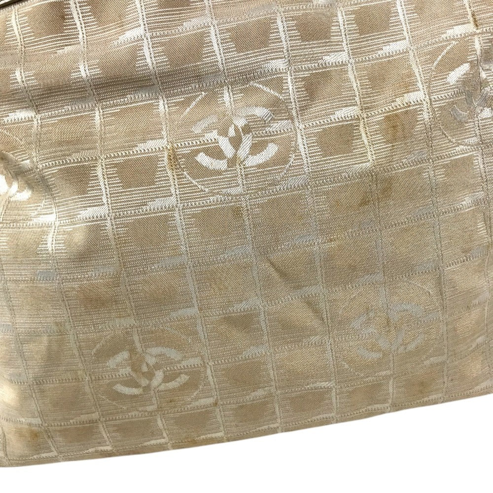 CHANEL A15825 New travel line GM New Travel Line GM Shoulder Bag Tote Bag Nylon Canvas / Leather Beige Used