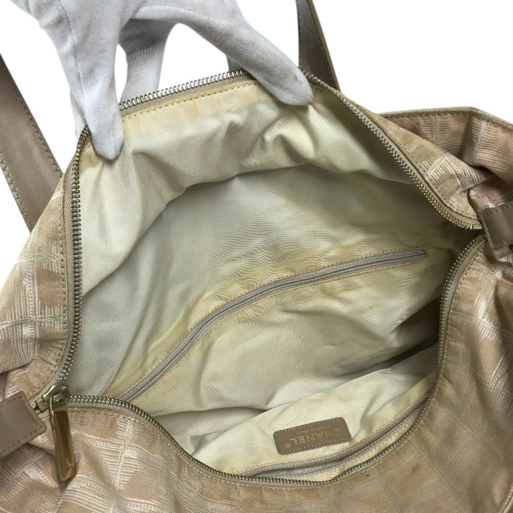CHANEL A15825 New travel line GM New Travel Line GM Shoulder Bag Tote Bag Nylon Canvas / Leather Beige Used