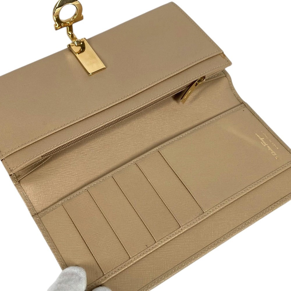 Salvatore Ferragamo Logo Gancini Wallet Long Wallet Bi-fold Long Wallet Leather Beige Used
