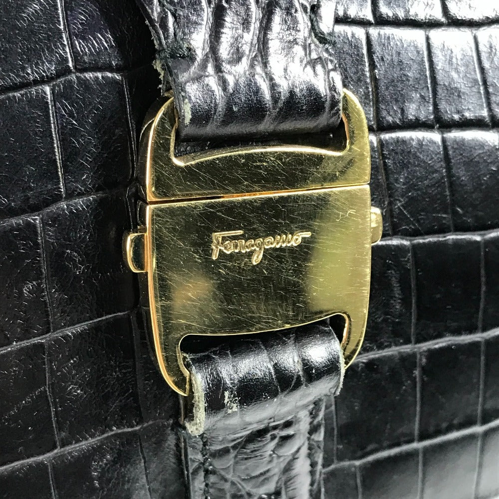 Salvatore Ferragamo โลโก้ กระเป๋า สะพายไหล่/สะพายข้าง/โท้ท กระเป๋าสะพายข้าง หนังปั๊มลาย ยูนิเซ็กส์ สีดำ