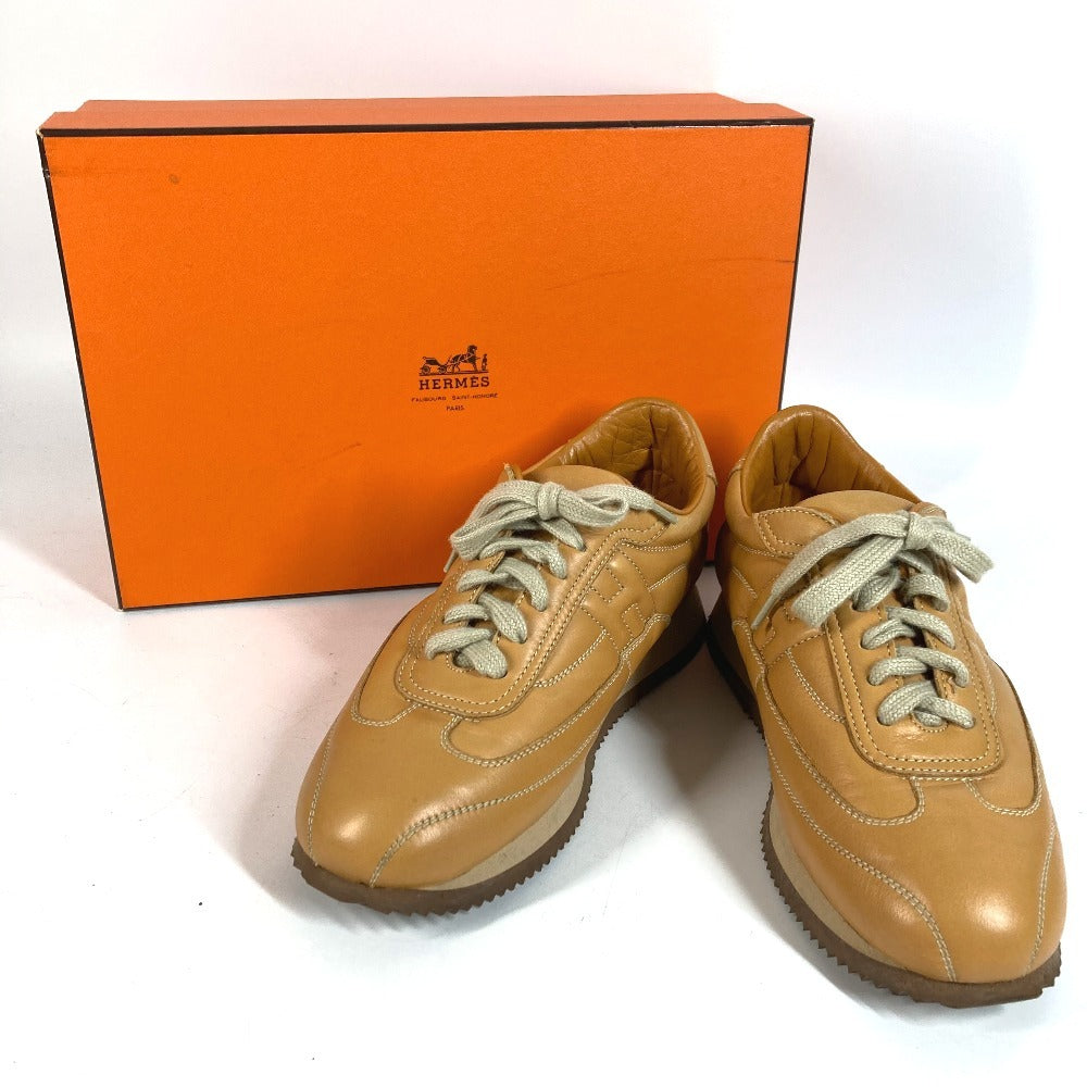 HERMES Quick รองเท้าผ้าใบ H Logo Stitch รองเท้าหนังผู้หญิง สีเบจ