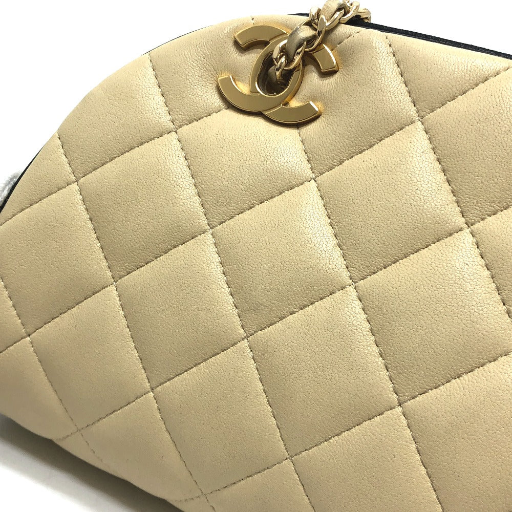 CHANEL AP5254 Spring/Summer 2026 Chain Clutch Chain Handbag, Shoulder Bag, Crossbody Bag Shoulder Bag Lambskin Leather Beige/Black Used