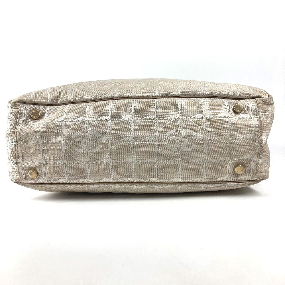 CHANEL A15825 ニュートラベルラインGM ニュートラベルライン GM トートバッグ 肩掛け カバン ショルダーバッグ レザー/ナイロン レディース ベージュ