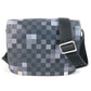LOUIS VUITTON N40072 ダミエグラフィット ピクセル ディストリクトPM ディストリクト PM カバン 斜め掛け フラップ ショルダーバッグ ダミエグラフィットキャンバス ユニセックス ブラック