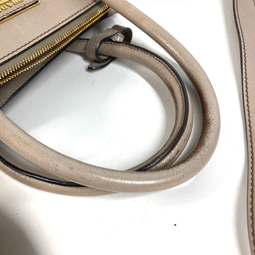 PRADA 2WAYバッグ トライアングルロゴ 三角ロゴ プレート ハンドバッグ カバン ショルダーバッグ 斜め掛け トートバッグ レザー ユニセックス ベージュ系